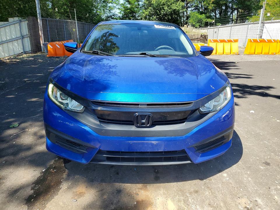 Снимка 5 от търг – 2017 HONDA CIVIC с VIN 19XFC2F55HE222018