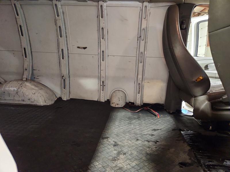 Photo 11 from auction – 2014 CHEVROLET EXPRESS G1500 with VIN 1GCSGAFX3E1144738