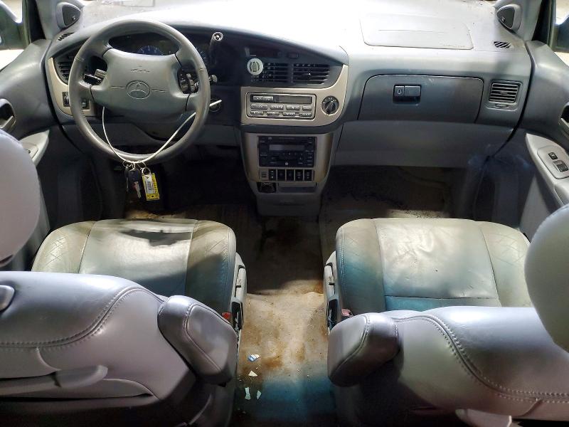 Photo 8 from auction – 2002 TOYOTA SIENNA with VIN 4T3ZF13C52U471092