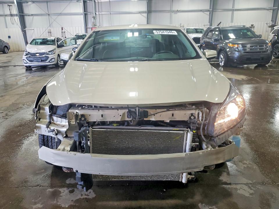 Photo 5 from auction – 2015 CHEVROLET MALIBU with VIN 1G11C5SL9FF341654