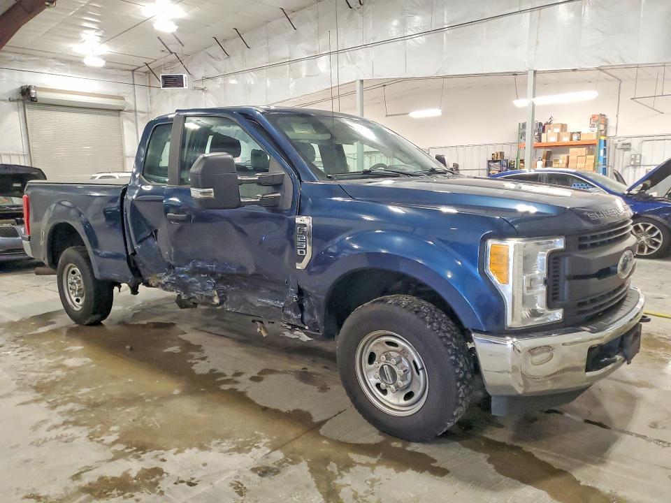 Photo 4 from auction – 2017 FORD F250 with VIN 1FT7X2A66HED80372