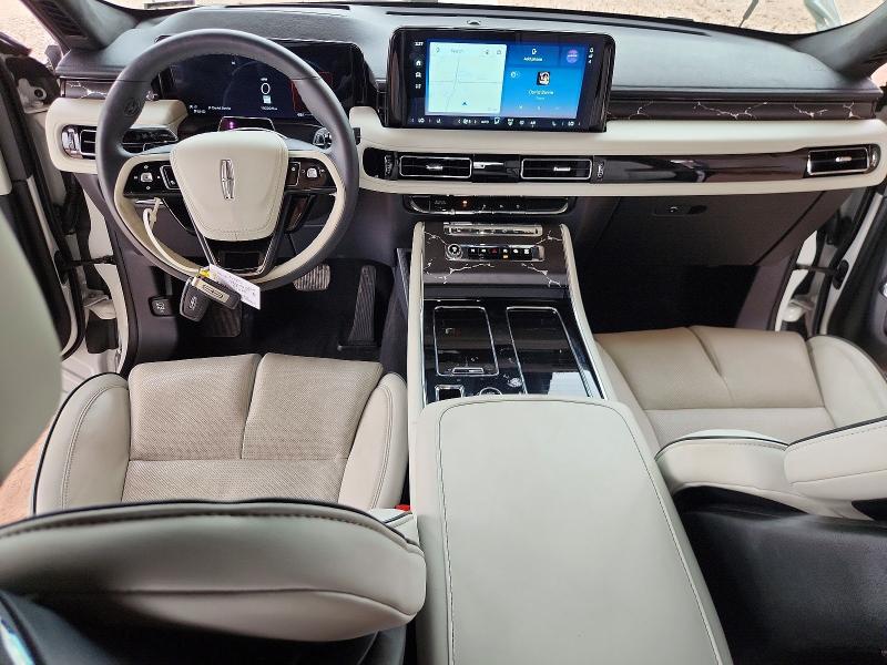 Photo 8 from auction – 2025 LINCOLN AVIATOR with VIN 5LM5J9XC7SGL28932