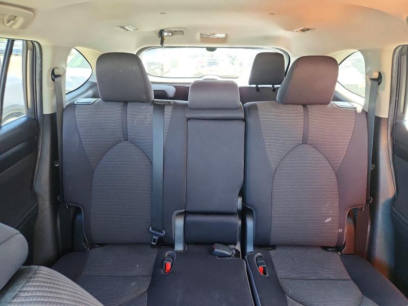 Photo 10 from auction – 2022 TOYOTA HIGHLANDER with VIN 5TDZZRAH5NS557657