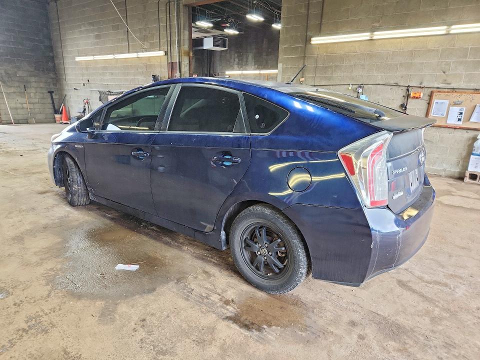 Photo 2 from auction – 2014 TOYOTA PRIUS with VIN JTDKN3DU1E1752140
