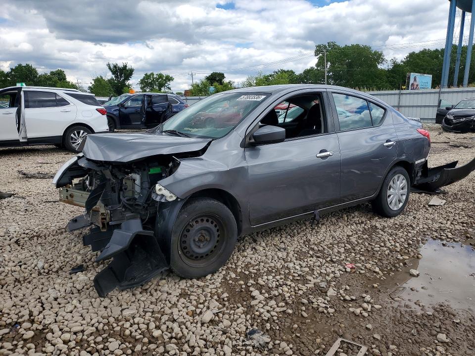 NISSAN VERSA 2017 with VIN 3N1CN7AP1HL864012 - Photo from auction