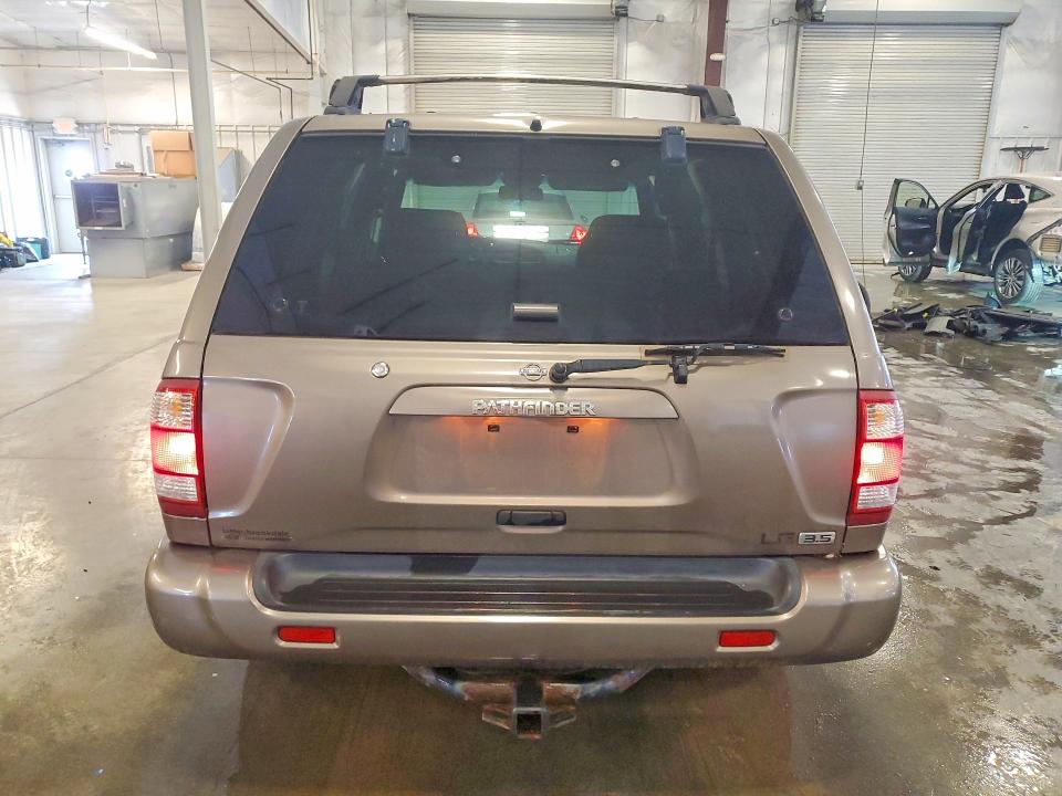 Photo 6 from auction – 2001 NISSAN PATHFINDER with VIN JN8DR09Y81W599345