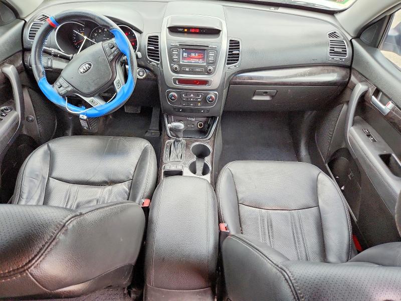 Photo 8 from auction – 2014 KIA SORENTO with VIN 5XYKT3A62EG437195