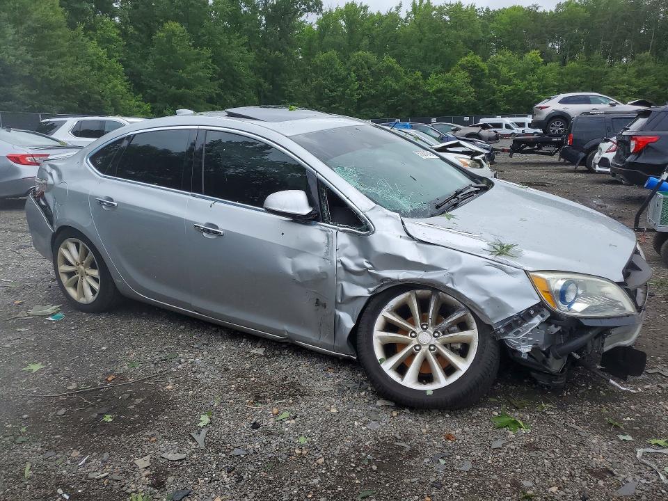 Photo 4 from auction – 2016 BUICK VERANO with VIN 1G4PS5SK9G4104649