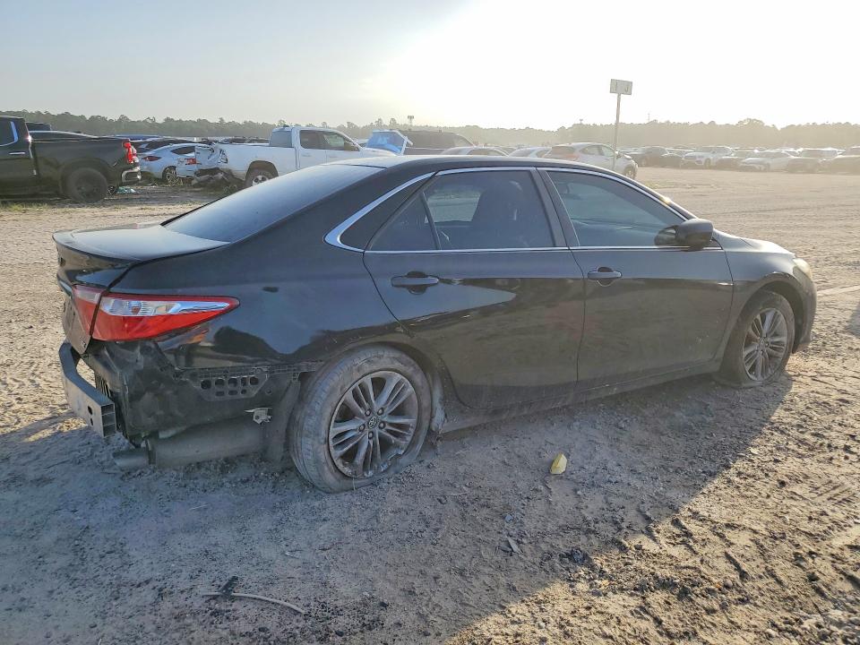 Photo 3 from auction – 2017 TOYOTA CAMRY with VIN 4T1BF1FK1HU809447