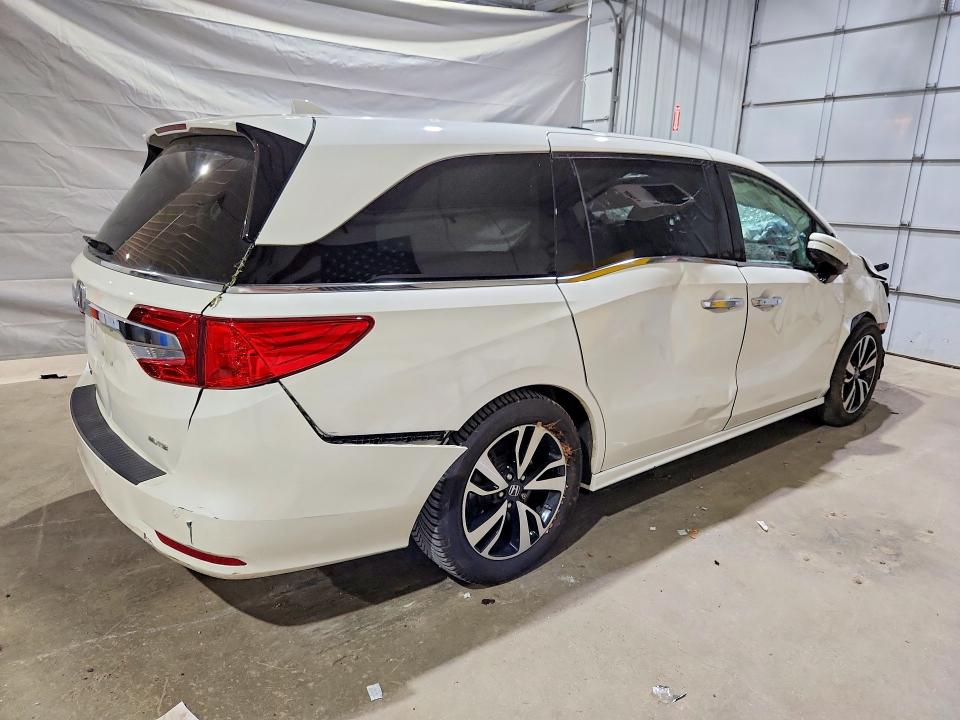 Photo 3 from auction – 2019 HONDA ODYSSEY with VIN 5FNRL6H92KB021702