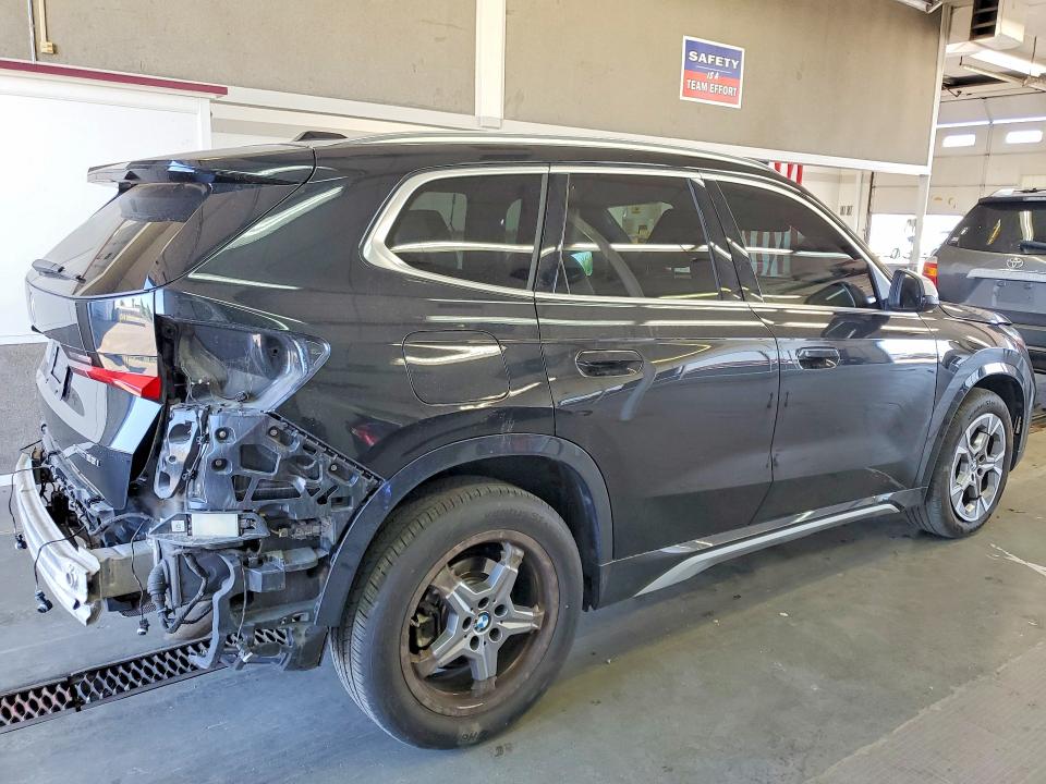 Photo 3 from auction – 2024 BMW X1 with VIN WBX73EF04R5Y89351