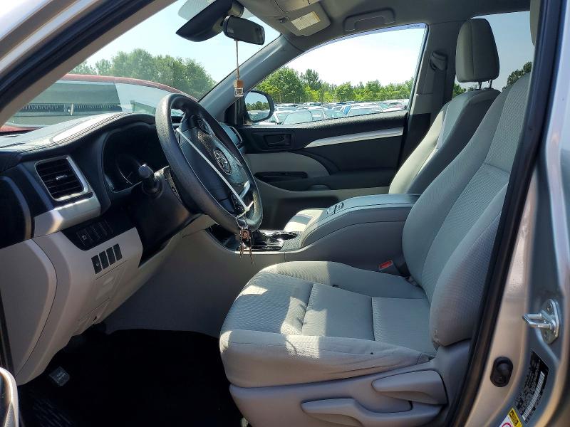 Photo 7 from auction – 2019 TOYOTA HIGHLANDER with VIN 5TDZARFH9KS049946