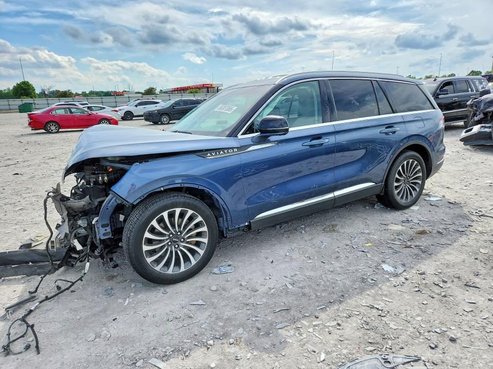 LINCOLN AVIATOR 2020 with VIN 5LM5J7WC8LGL21902 - Photo from auction