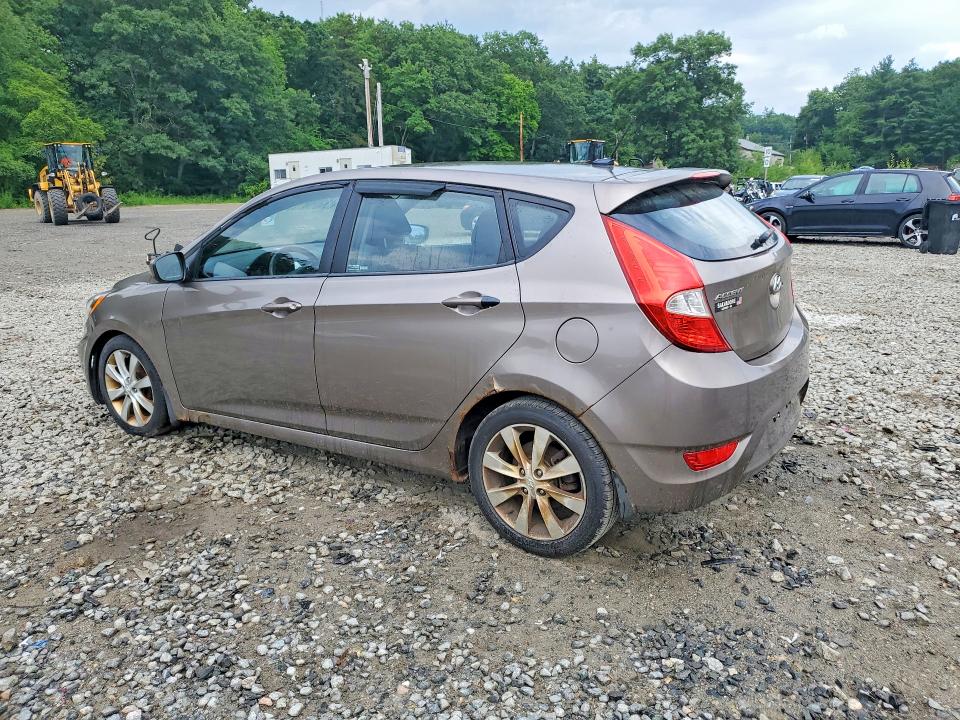 Photo 2 from auction – 2012 HYUNDAI ACCENT with VIN KMHCU5AE1CU012725