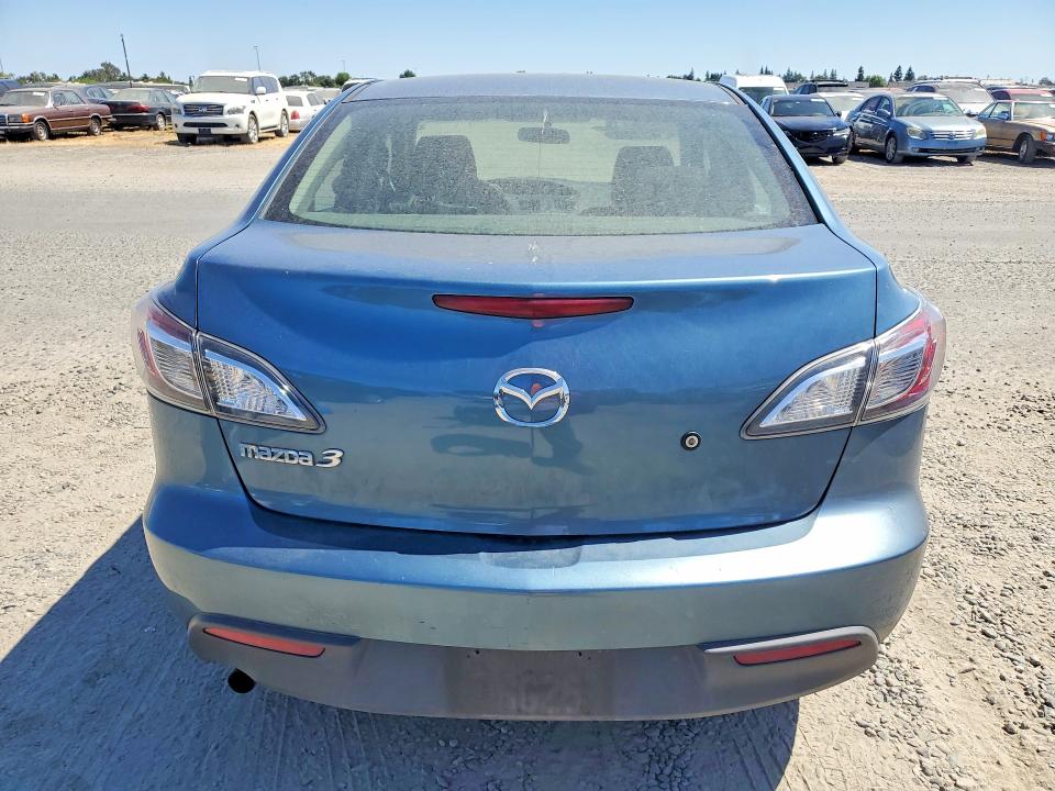 Photo 6 from auction – 2011 MAZDA 3 with VIN JM1BL1UG4B1420869