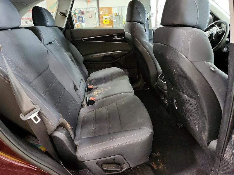 Photo 11 from auction – 2017 KIA SORENTO with VIN 5XYPGDA5XHG313686