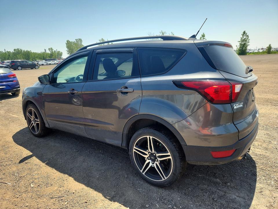 Photo 2 from auction – 2019 FORD ESCAPE with VIN 1FMCU9HDXKUC39950