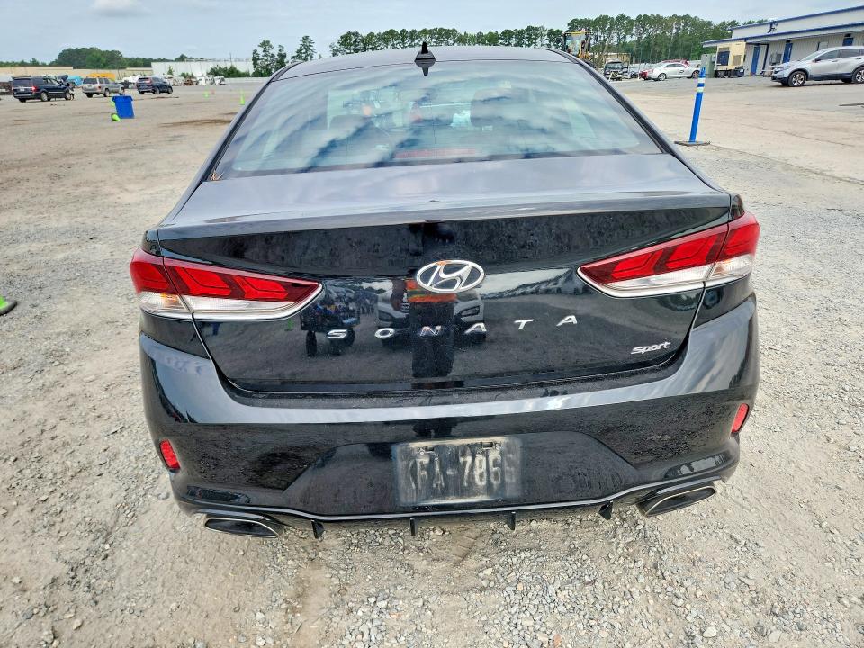 Photo 6 from auction – 2018 HYUNDAI SONATA with VIN 5NPE34AF0JH708325