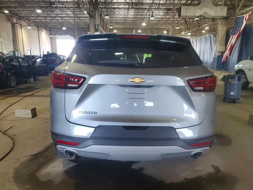 Photo 6 from auction – 2025 CHEVROLET BLAZER with VIN 3GNKBCR44SS126407
