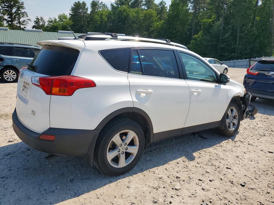 Photo 3 from auction – 2013 TOYOTA RAV4 with VIN 2T3RFREV2DW058191