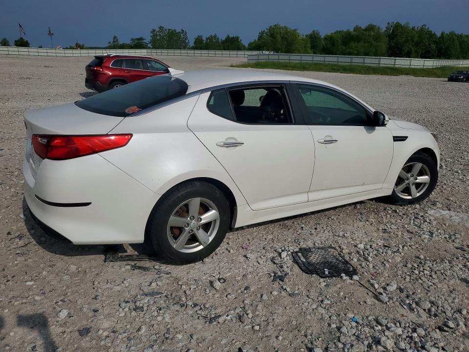 Photo 3 from auction – 2015 KIA OPTIMA with VIN KNAGM4A74F5654501