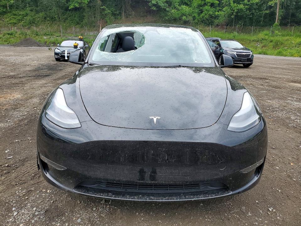 Photo 5 from auction – 2024 TESLA MODEL Y with VIN 7SAYGDEE7RA243958