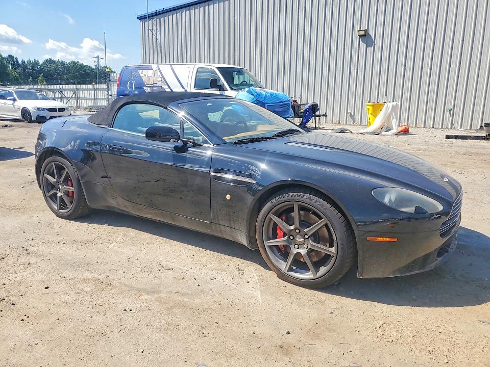 Photo 4 from auction – 2008 ASTON MARTIN V8 with VIN SCFBF04B88GD08706