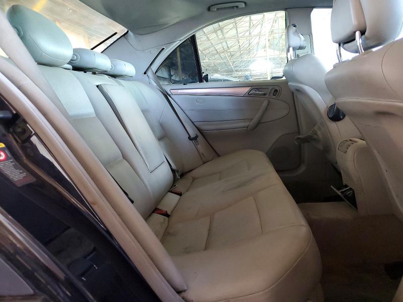 Photo 10 from auction – 2005 MERCEDES-BENZ C with VIN WDBRF40J05F606701