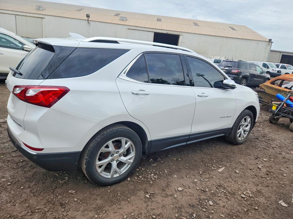 Photo 3 from auction – 2019 CHEVROLET EQUINOX with VIN 2GNAXXEV3K6208324