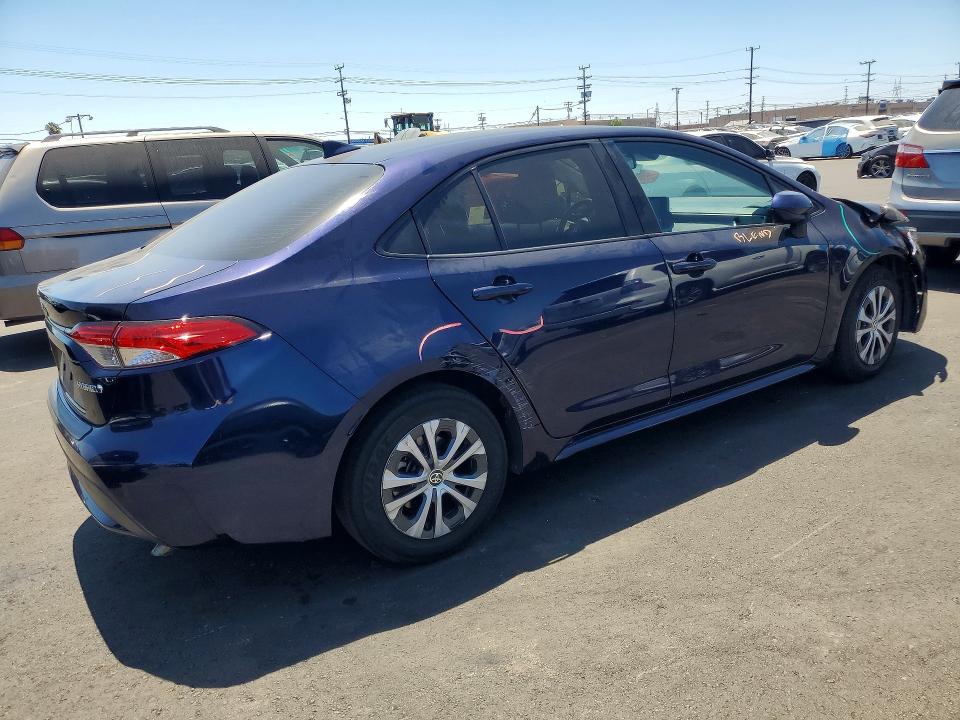 Photo 3 from auction – 2022 TOYOTA COROLLA with VIN JTDEAMDE9NJ036402