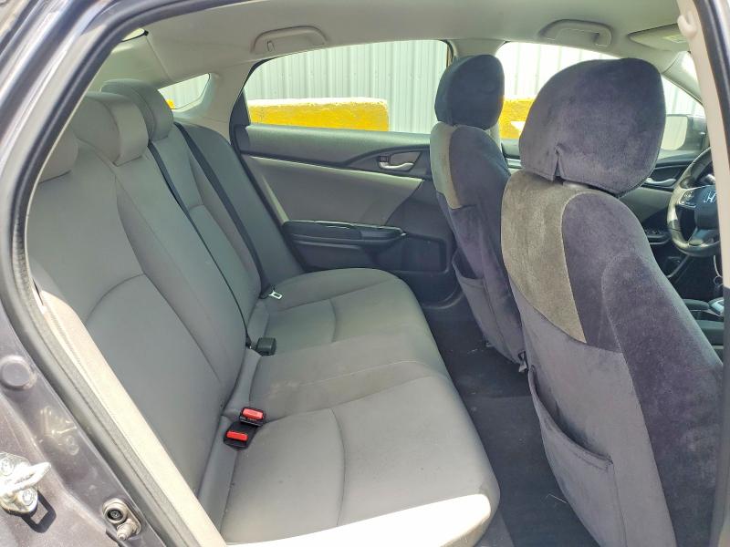 Photo 10 from auction – 2018 HONDA CIVIC with VIN 2HGFC2F57JH570320
