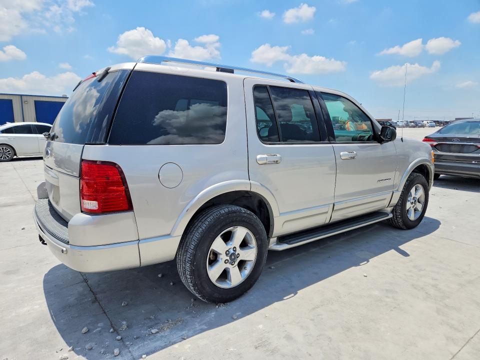 Photo 3 from auction – 2004 FORD EXPLORER with VIN 1FMDU65K84UA31140