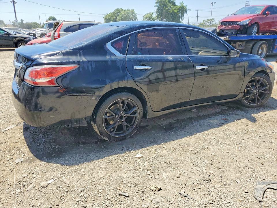 Photo 3 from auction – 2015 NISSAN ALTIMA with VIN 1N4AL3AP8FC122613