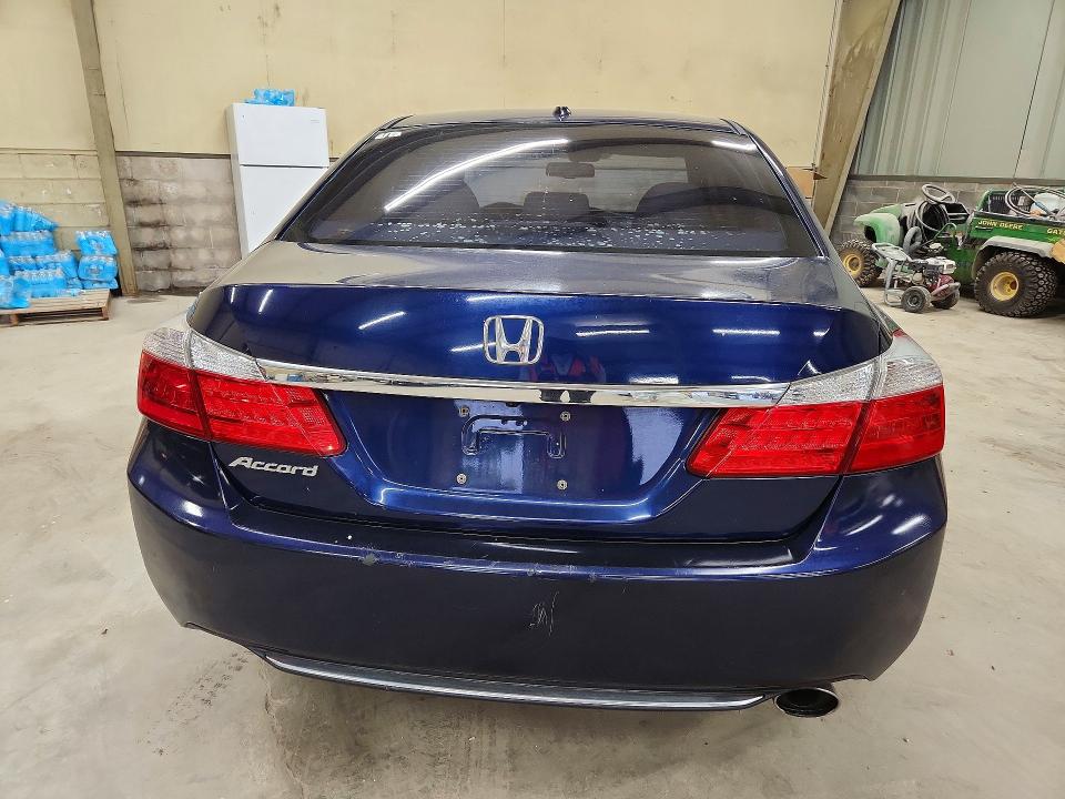 Photo 6 from auction – 2013 HONDA ACCORD with VIN 1HGCR2F85DA113326