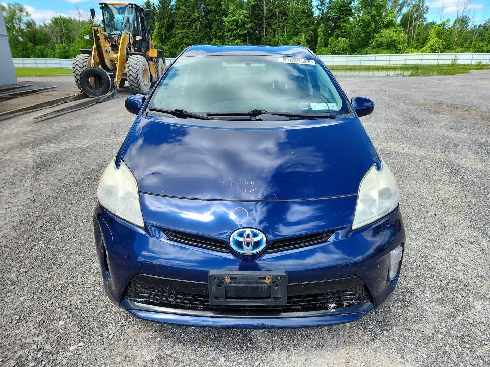 Photo 5 from auction – 2013 TOYOTA PRIUS with VIN JTDKN3DU1D1618436
