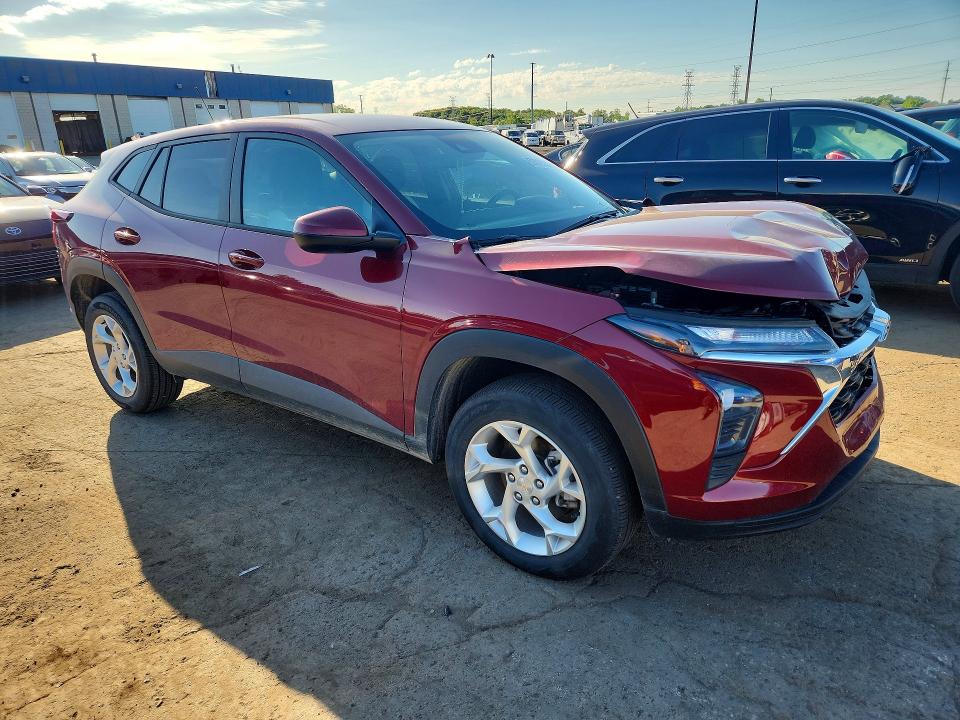 Photo 4 from auction – 2025 CHEVROLET TRAX with VIN KL77LFEP8SC089779