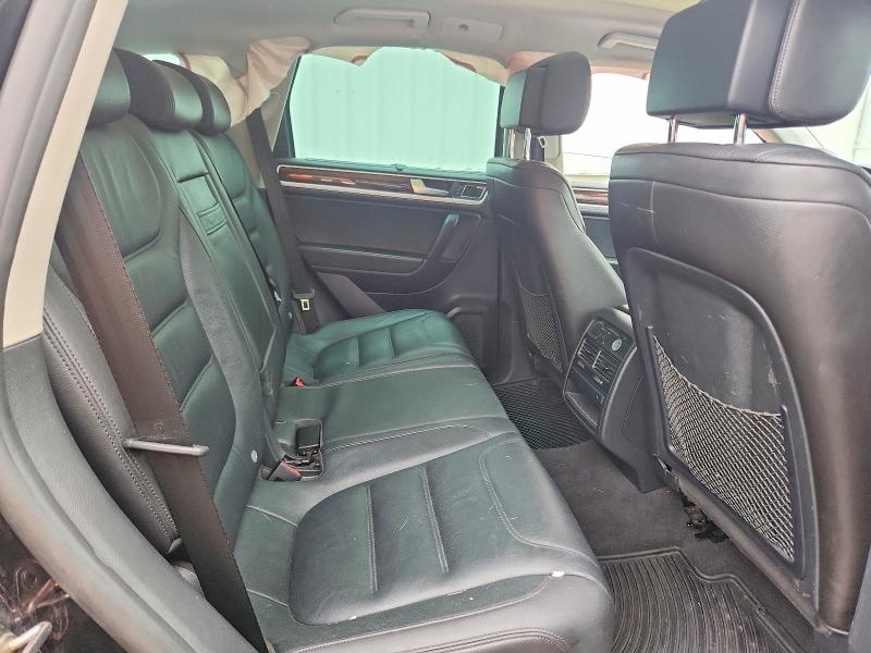 Photo 11 from auction – 2014 VOLKSWAGEN TOUAREG with VIN WVGEP9BPXED015083