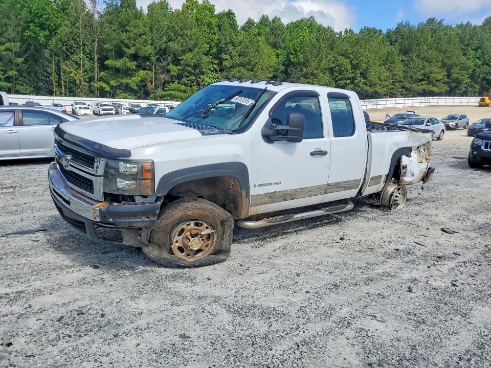 CHEVROLET SILVERADO 2007 with VIN 1GCHC29K67E510974 - Photo from auction