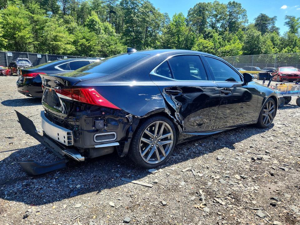 Photo 3 from auction – 2018 LEXUS IS with VIN JTHC81D20J5031212