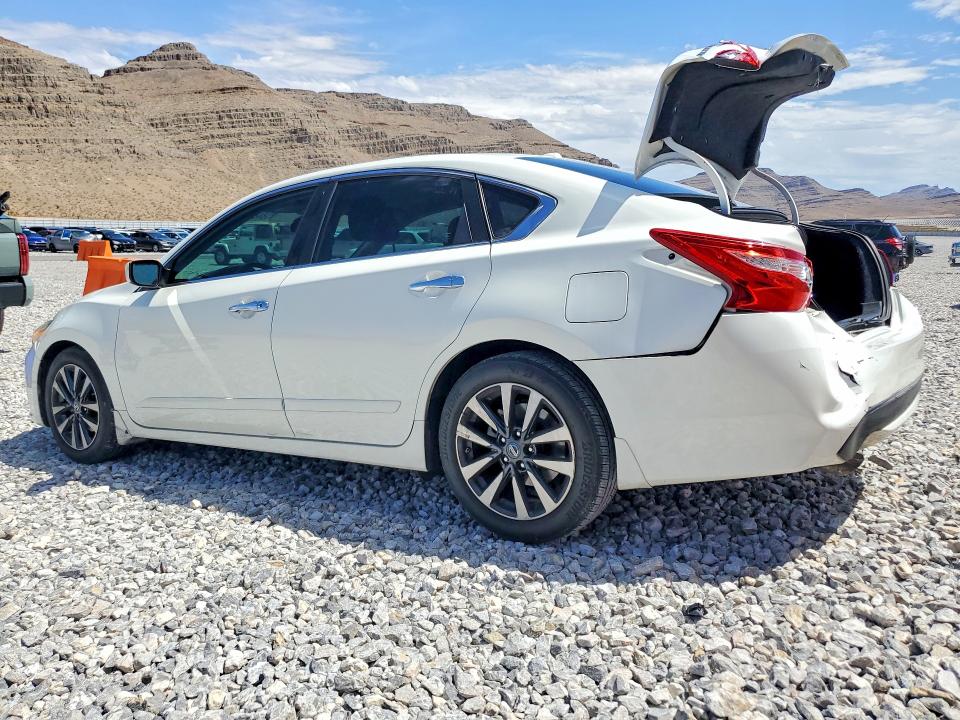 Photo 2 from auction – 2017 NISSAN ALTIMA with VIN 1N4AL3AP0HC124214