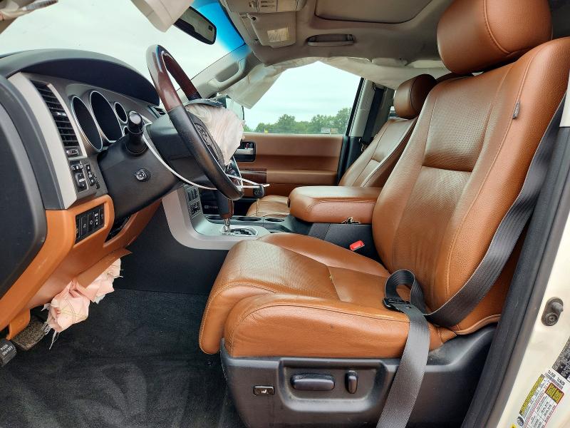 Photo 7 from auction – 2013 TOYOTA SEQUOIA with VIN 5TDDW5G19DS088657