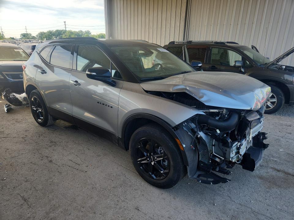 Photo 4 from auction – 2024 CHEVROLET BLAZER with VIN 3GNKBDRS3RS129863