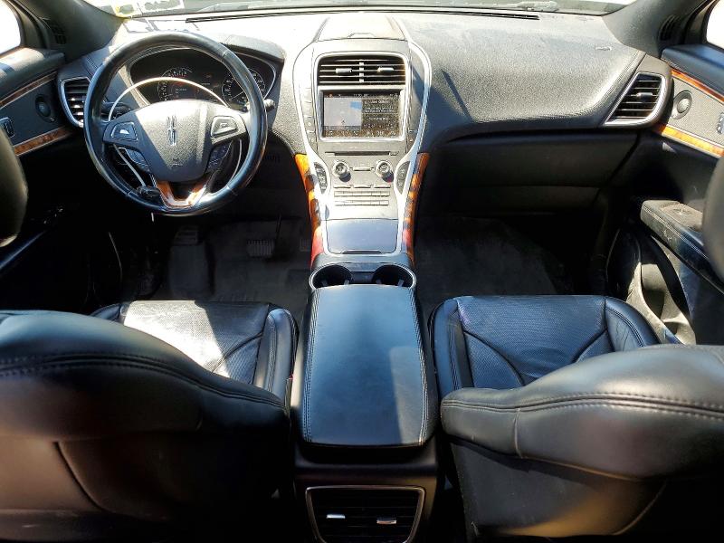 Photo 8 from auction – 2017 LINCOLN MKX with VIN 2LMPJ8LR7HBL33780