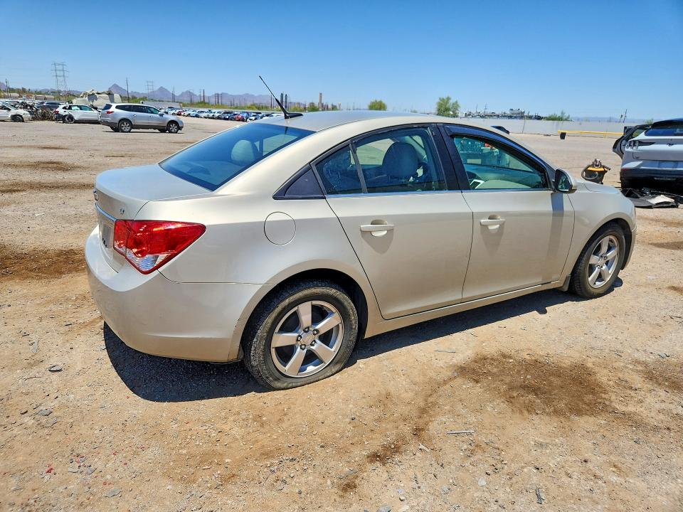 Photo 3 from auction – 2013 CHEVROLET CRUZE with VIN 1G1PC5SB8D7324871