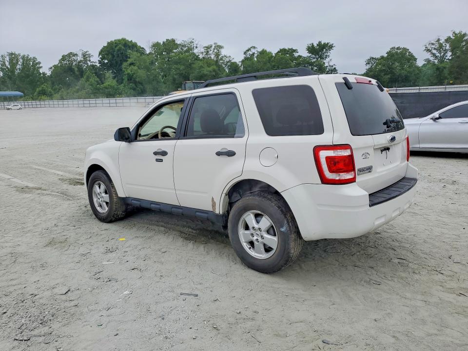 Photo 2 from auction – 2009 FORD ESCAPE with VIN 1FMCU037X9KA56955