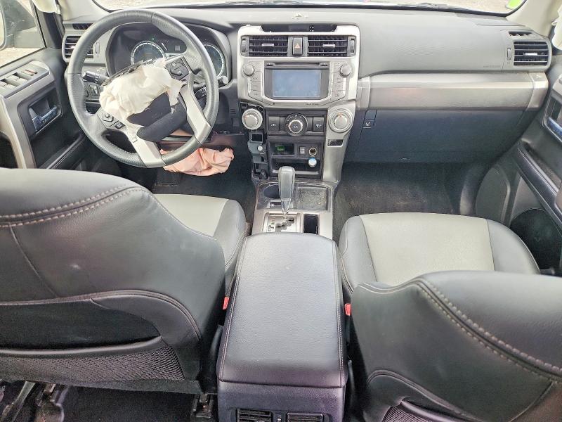 Photo 8 from auction – 2019 TOYOTA 4RUNNER with VIN JTEZU5JRXK5209298