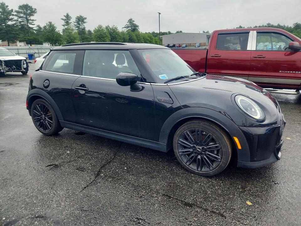 Photo 4 from auction – 2022 MINI COOPER with VIN WMW53DH00N2R99995
