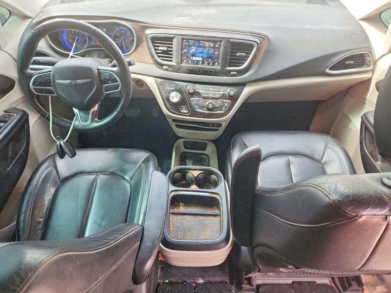 Photo 8 from auction – 2018 CHRYSLER PACIFICA with VIN 2C4RC1BG3JR192830