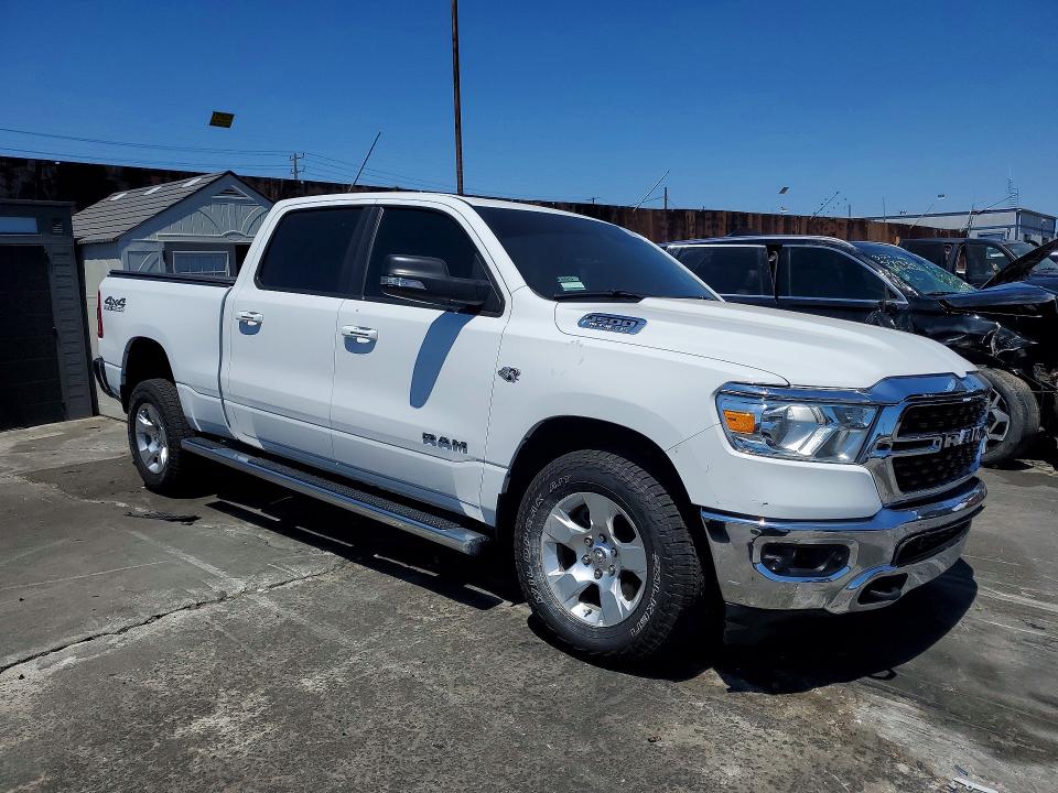 صورة رقم 4 من المزاد - 2022 RAM 1500 مع VIN 1C6SRFMT3NN453696