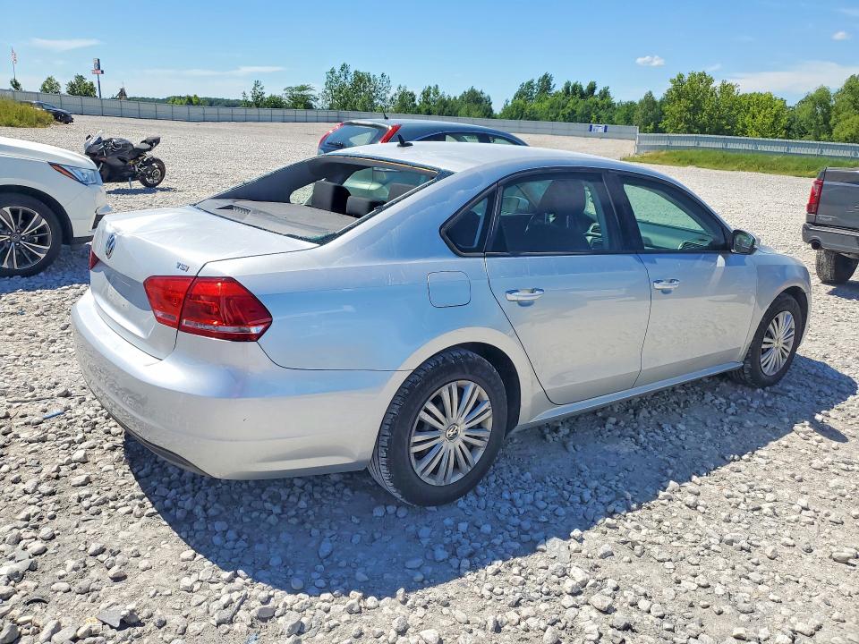 Photo 3 from auction – 2014 VOLKSWAGEN PASSAT with VIN 1VWAT7A30EC114287